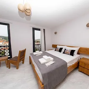 Foca Kybele Otel